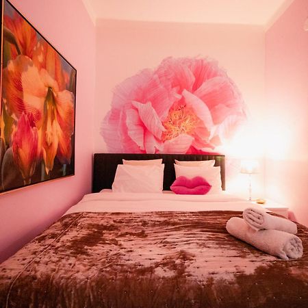 Lovely Flat In The Heart Of Хелзинки Екстериор снимка
