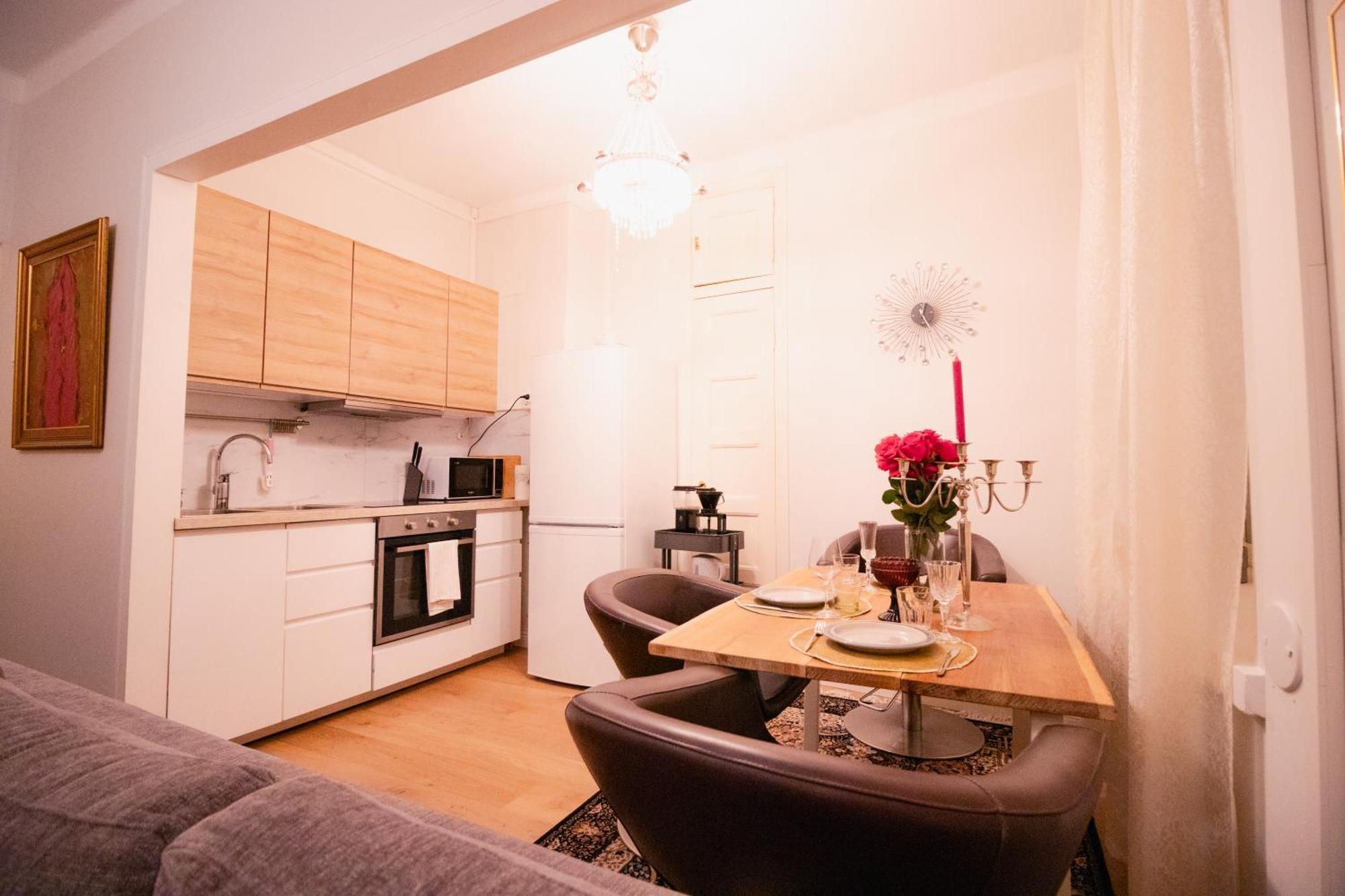 Lovely Flat In The Heart Of Хелзинки Екстериор снимка