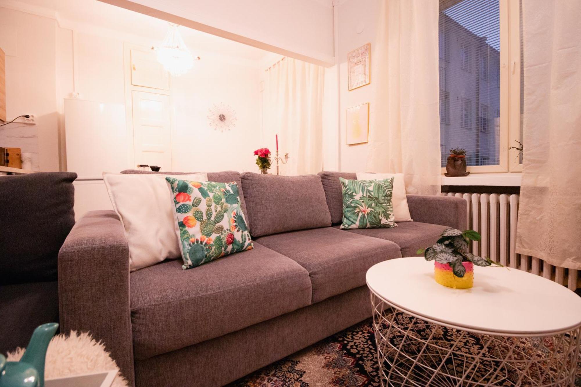 Lovely Flat In The Heart Of Хелзинки Екстериор снимка