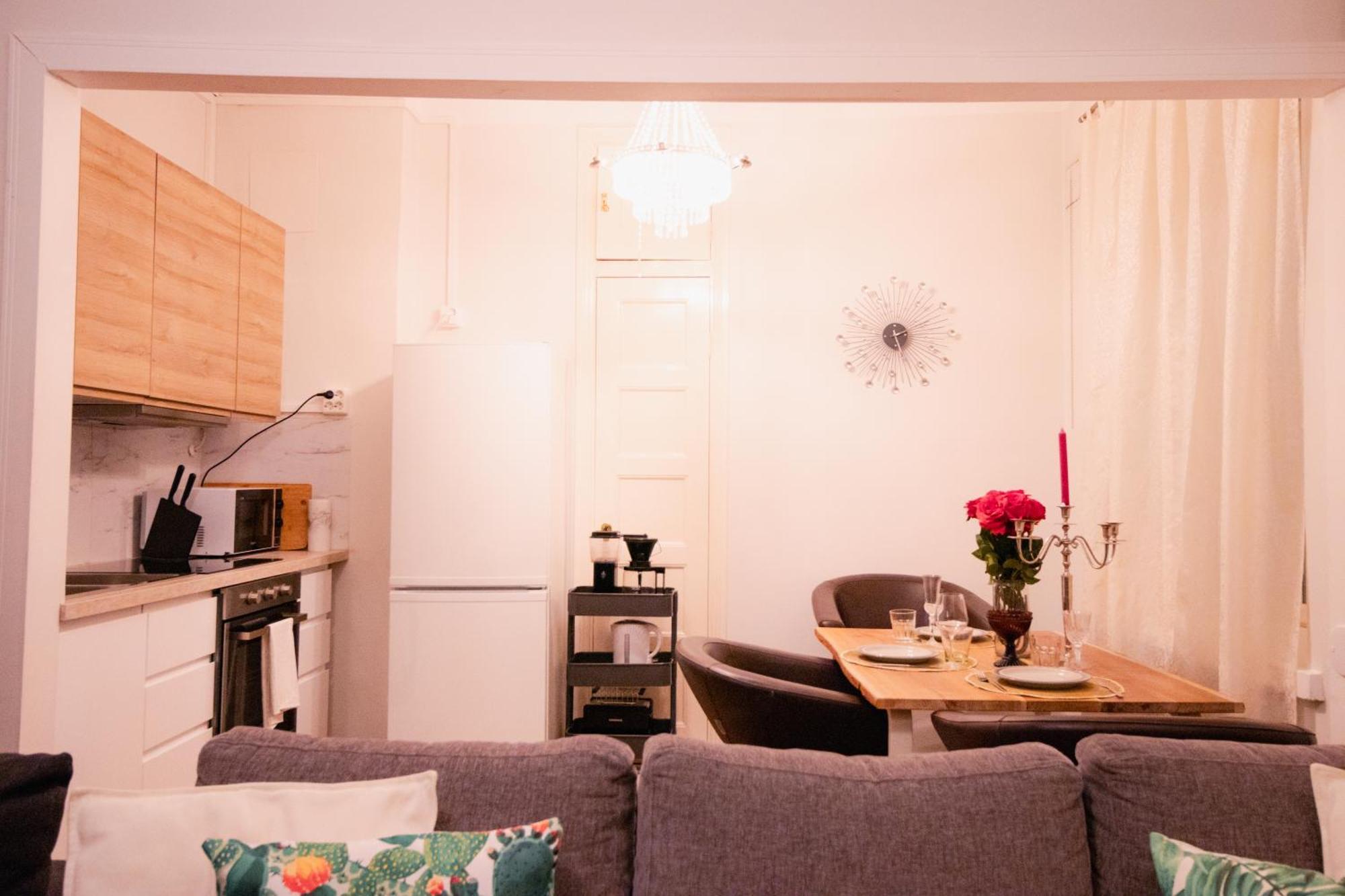 Lovely Flat In The Heart Of Хелзинки Екстериор снимка