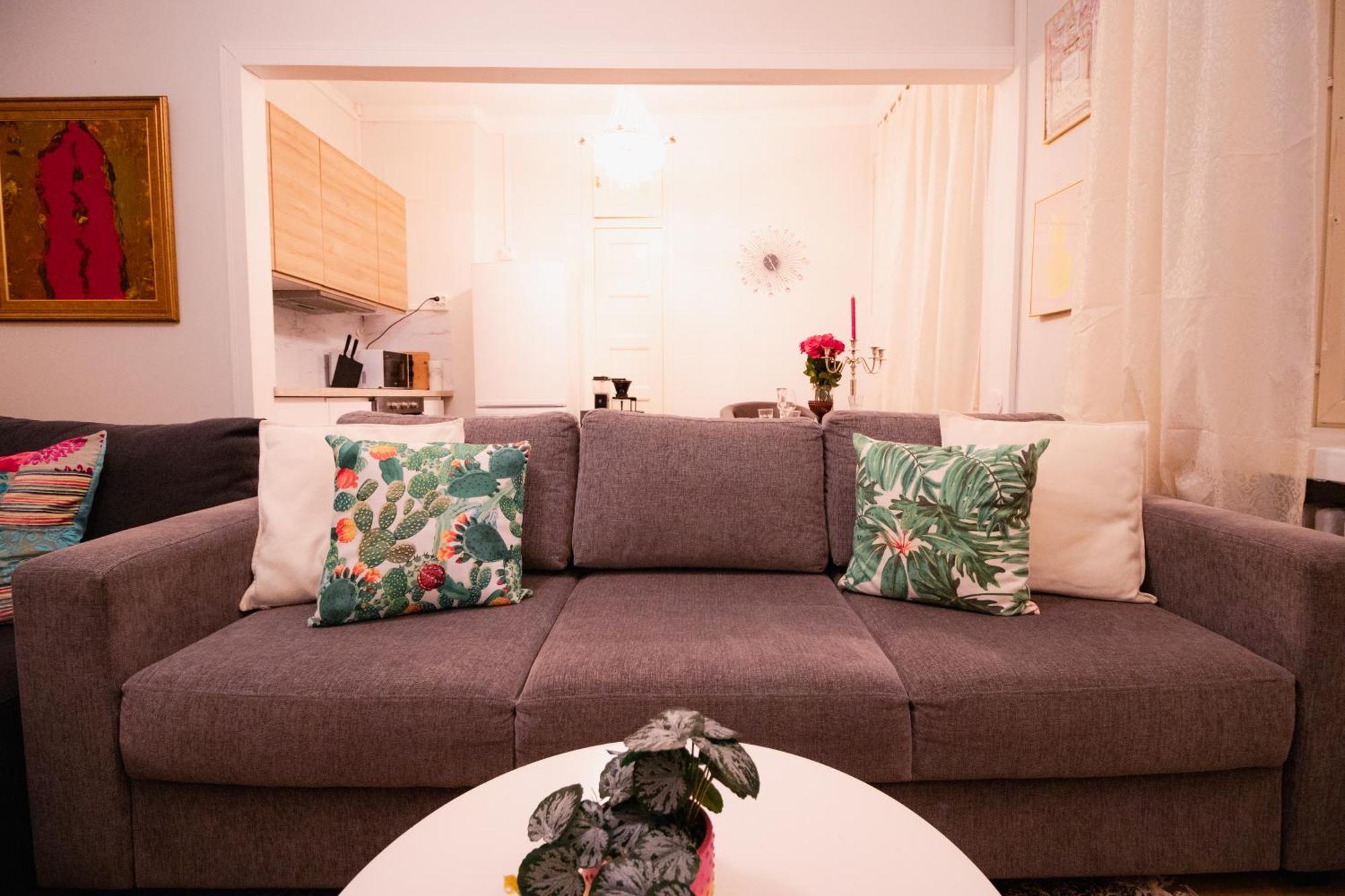 Lovely Flat In The Heart Of Хелзинки Екстериор снимка