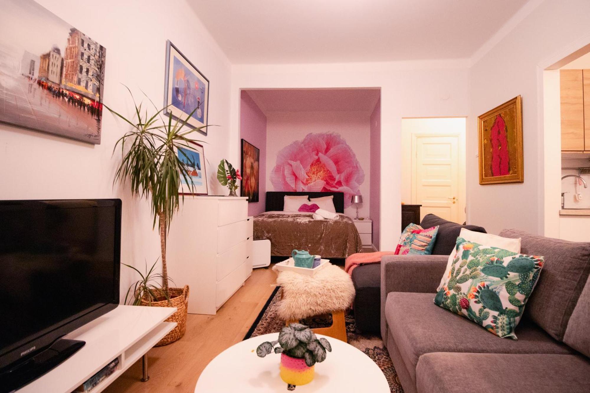 Lovely Flat In The Heart Of Хелзинки Екстериор снимка