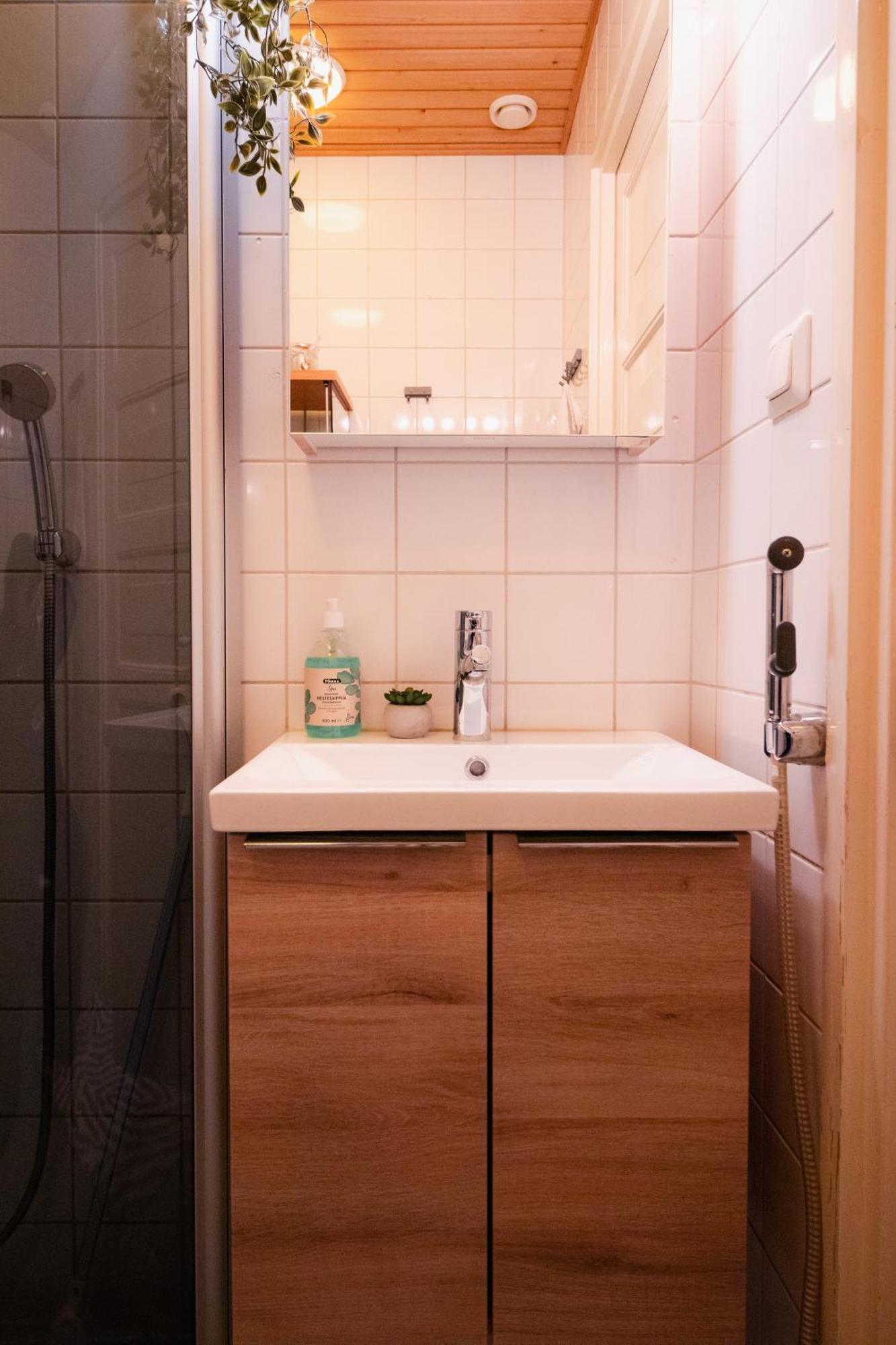 Lovely Flat In The Heart Of Хелзинки Екстериор снимка