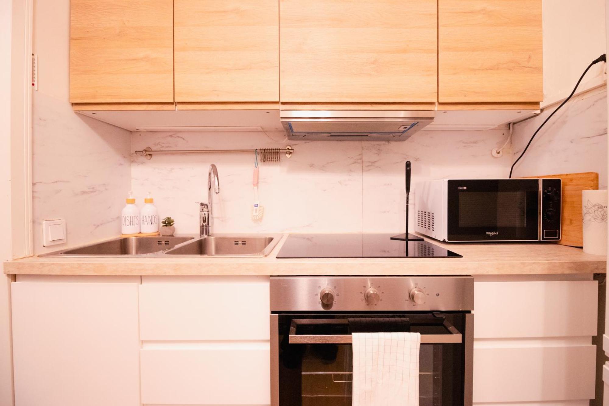 Lovely Flat In The Heart Of Хелзинки Екстериор снимка
