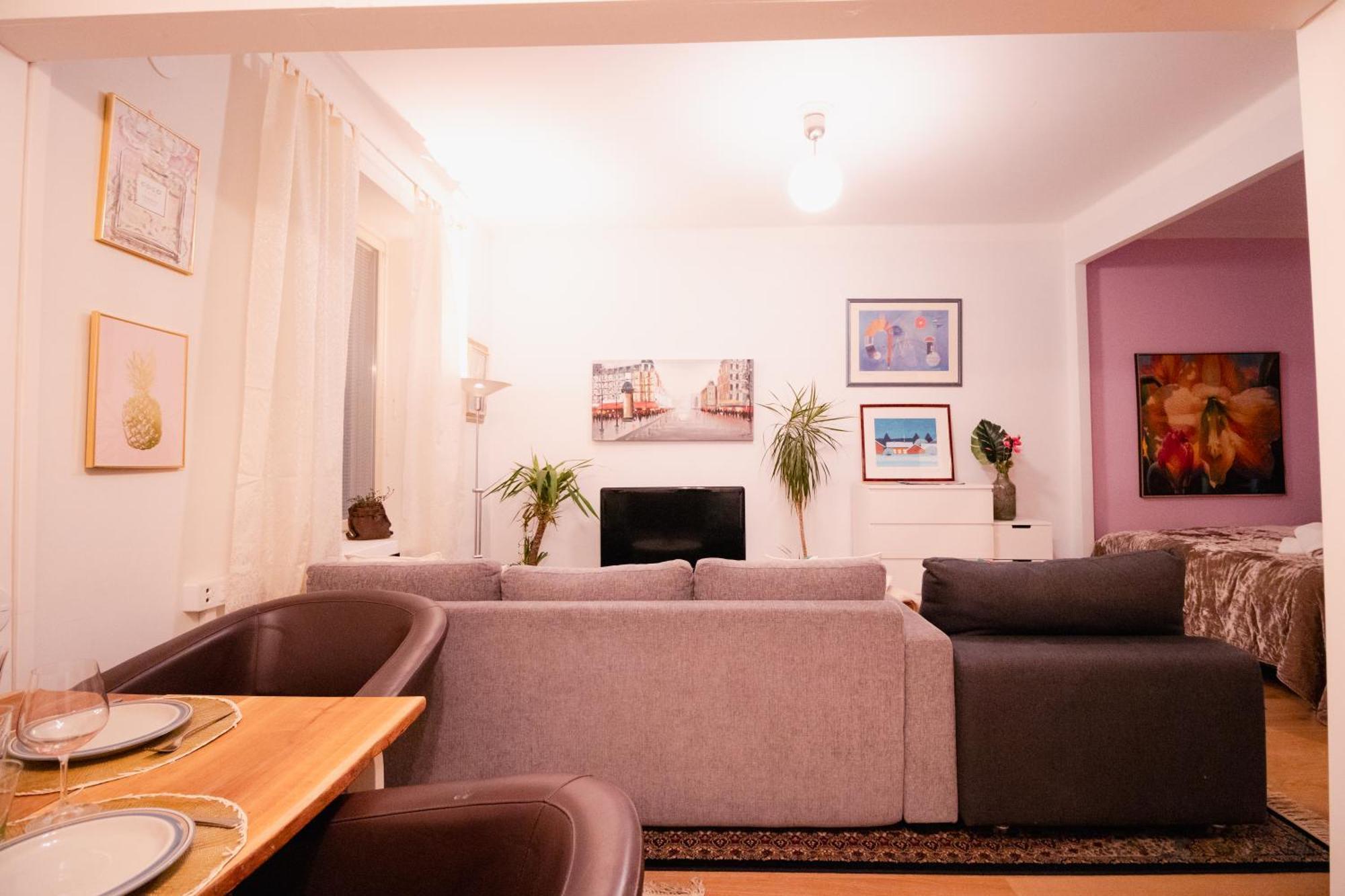 Lovely Flat In The Heart Of Хелзинки Екстериор снимка