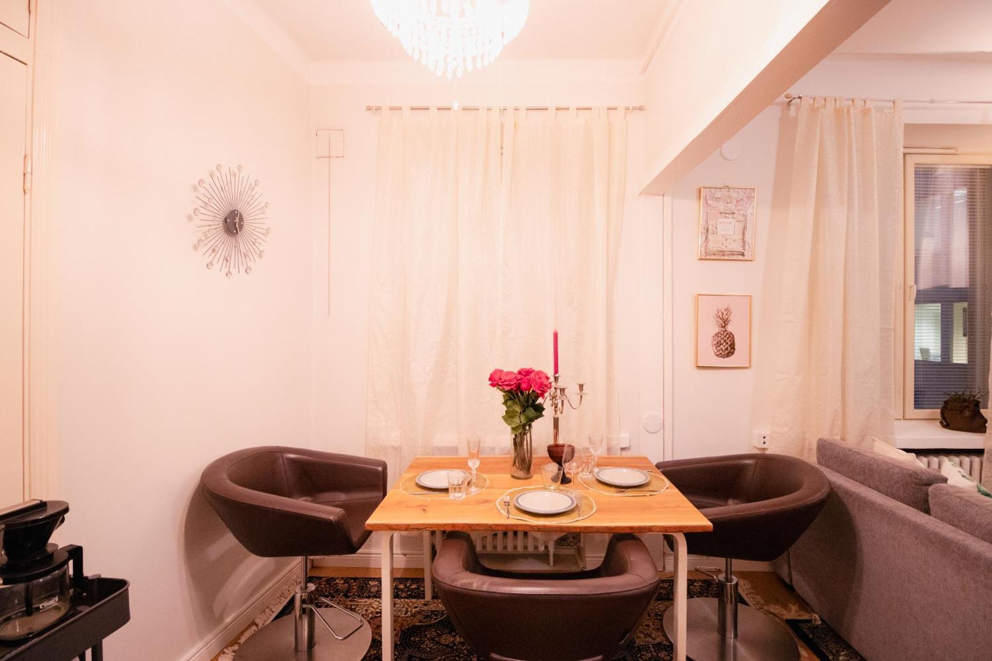 Lovely Flat In The Heart Of Хелзинки Екстериор снимка