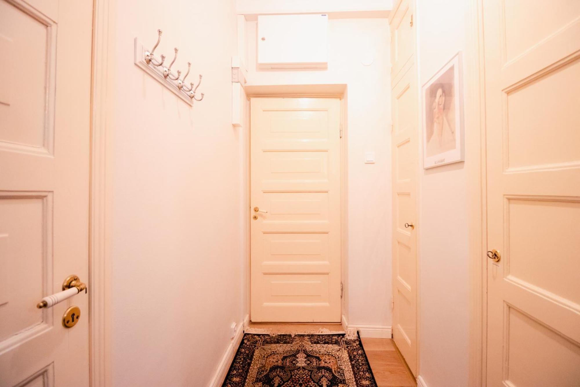 Lovely Flat In The Heart Of Хелзинки Екстериор снимка