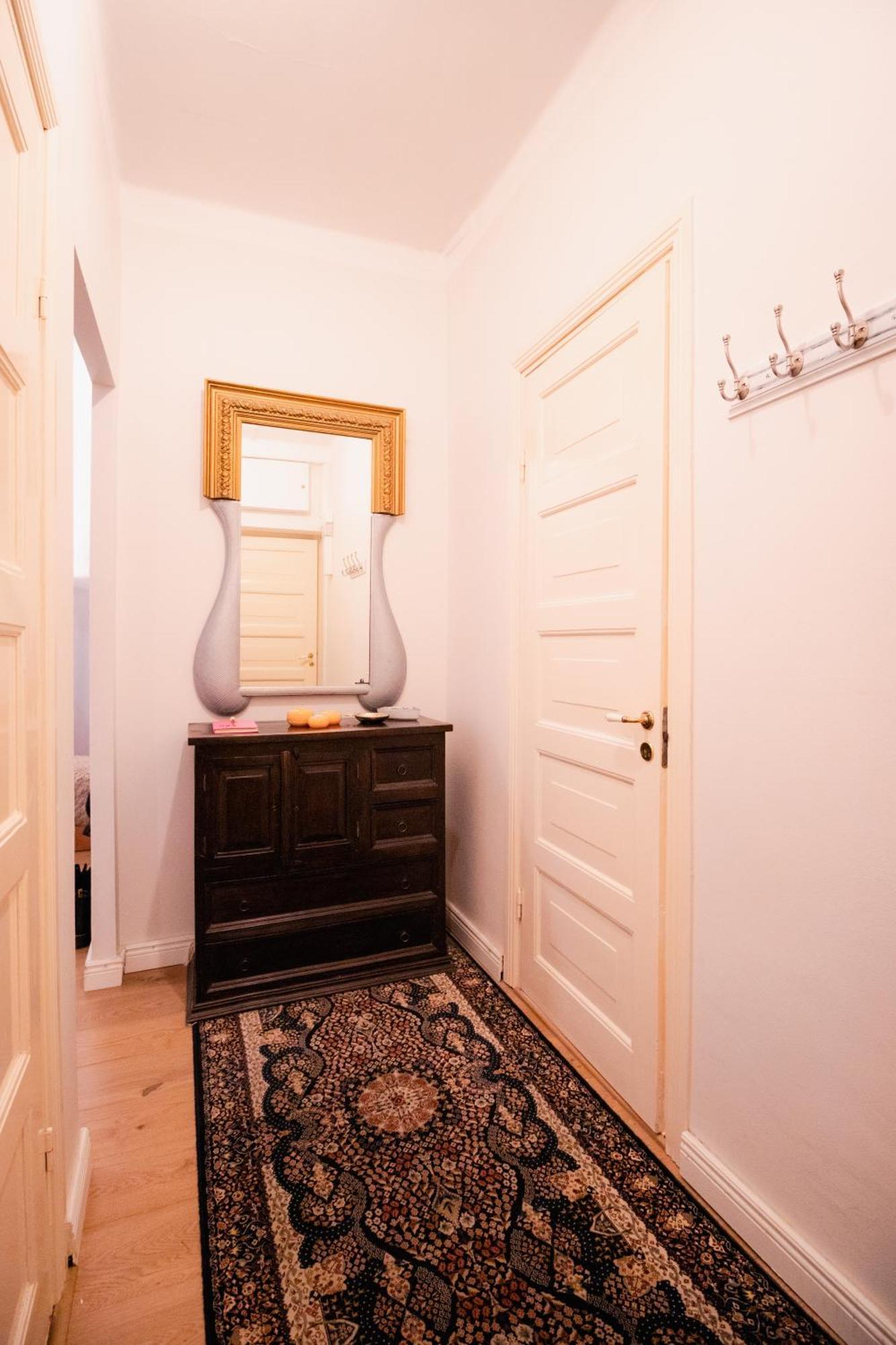 Lovely Flat In The Heart Of Хелзинки Екстериор снимка